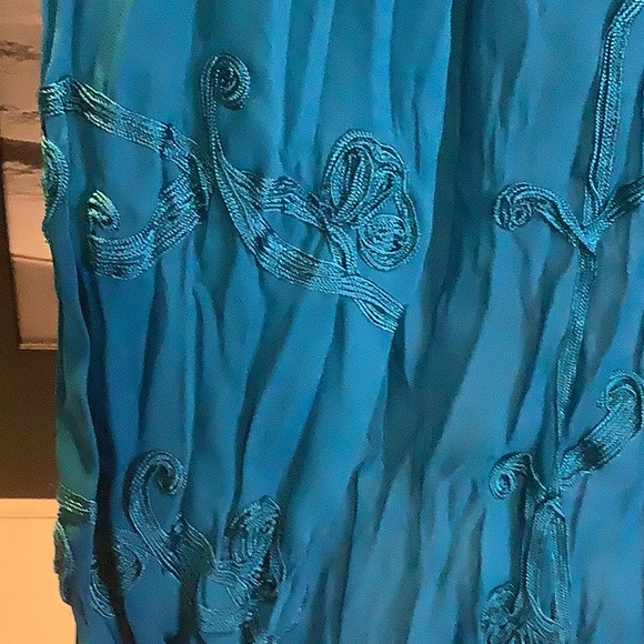 INC International Concepts On/Off Shoulder Gauze Pleated Embroidered Blouse Sz 6 - Picture 9 of 10